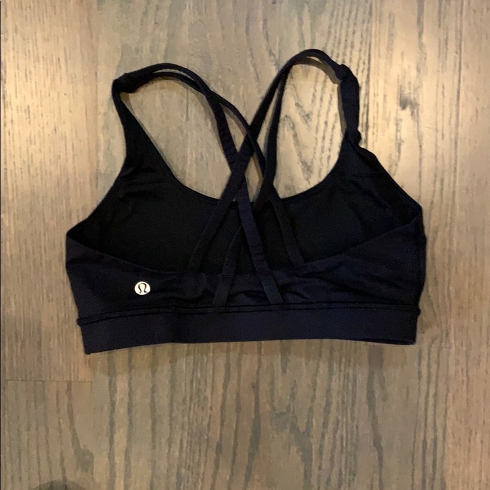 Lululemon black cross back sports bra, worn once